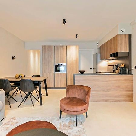 Huswell - Unique Apartment In The City-Center Of Knokke Exterior photo